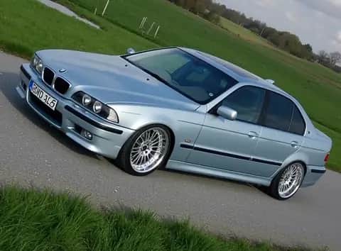 BMW 5-SERIE 520 i