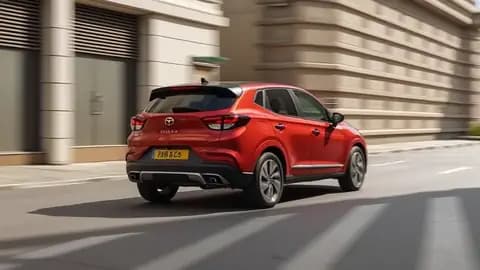 HYUNDAI i30 1.6 CRDi