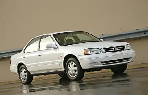 TOYOTA CAMRY 1.8