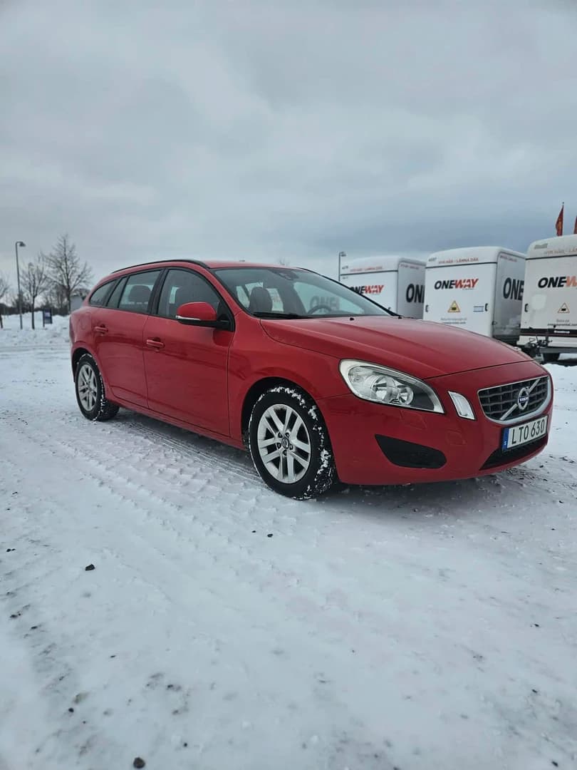 VOLVO V60