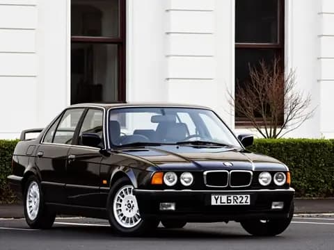 BMW 7-SERIE 735 i