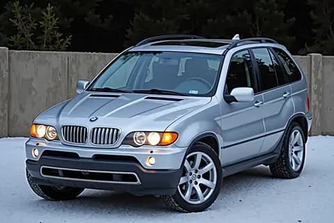 BMW X5 4.8 is