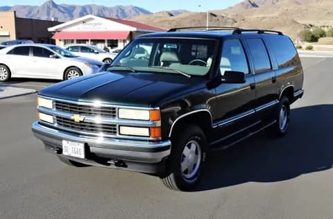 CHEVROLET SUBURBAN 5.7