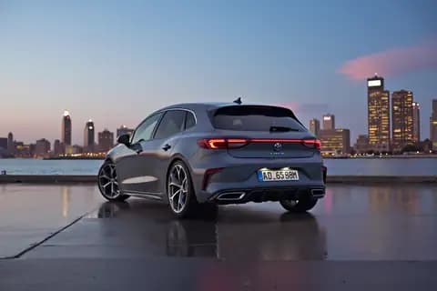 CUPRA LEON e-HYBRID