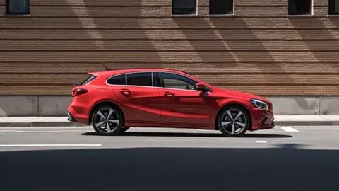 HYUNDAI i30 FASTBACK 1.6 CRDi
