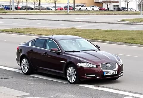 JAGUAR XJ 5.0 V 8