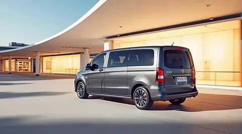 PEUGEOT TRAVELLER 1.5 BlueHDi 100