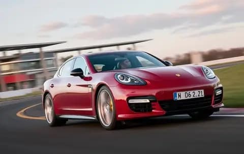 PORSCHE PANAMERA 4.8 GTS