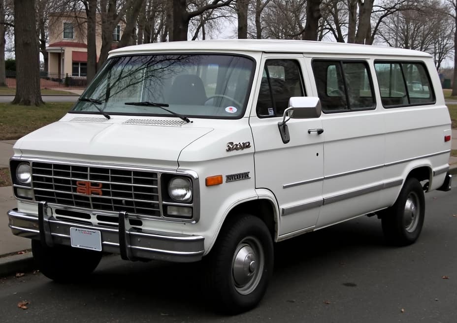 CHEVROLET G20 EXTENDEN PASSANGER VAN 7.4