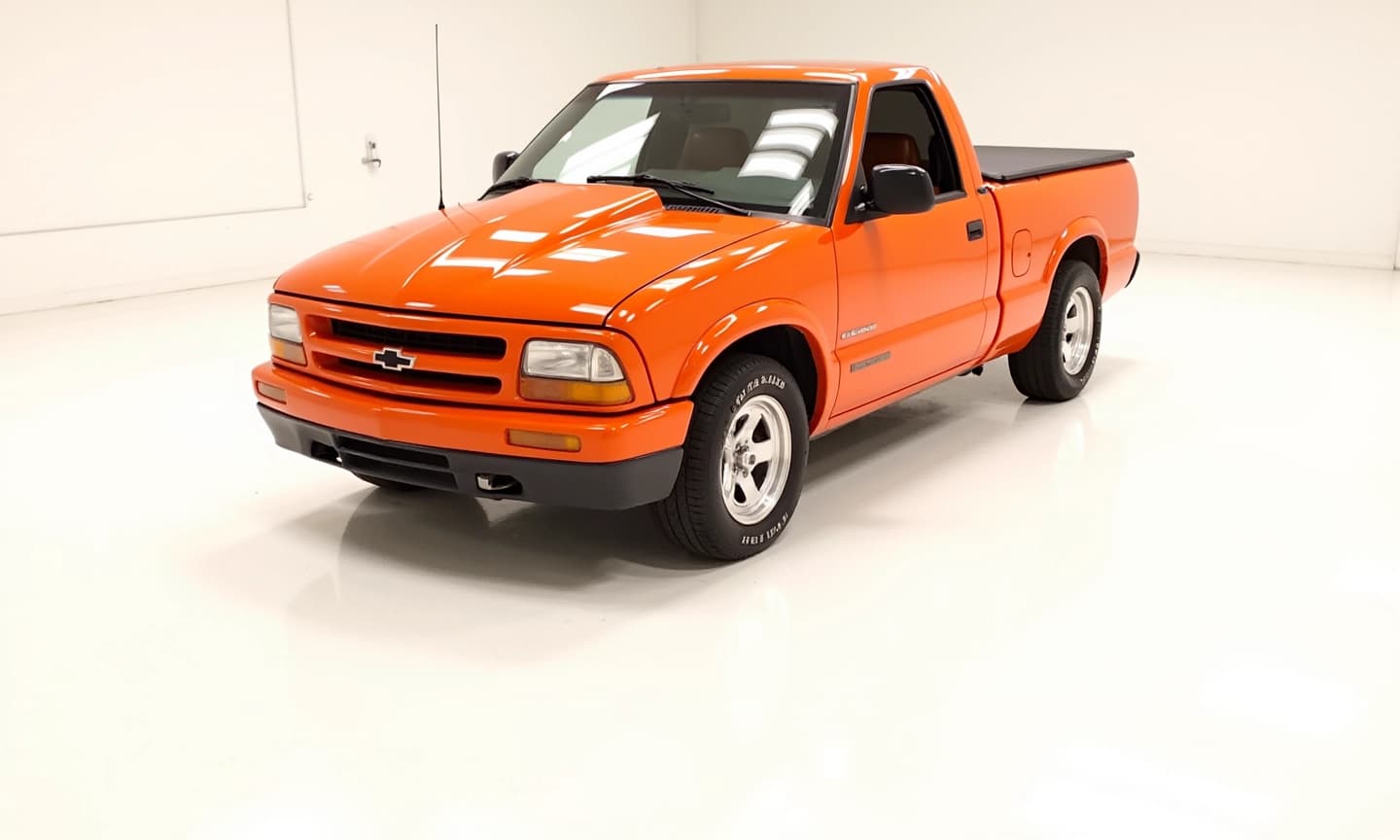 CHEVROLET S10 STANDARD CAB 4.3