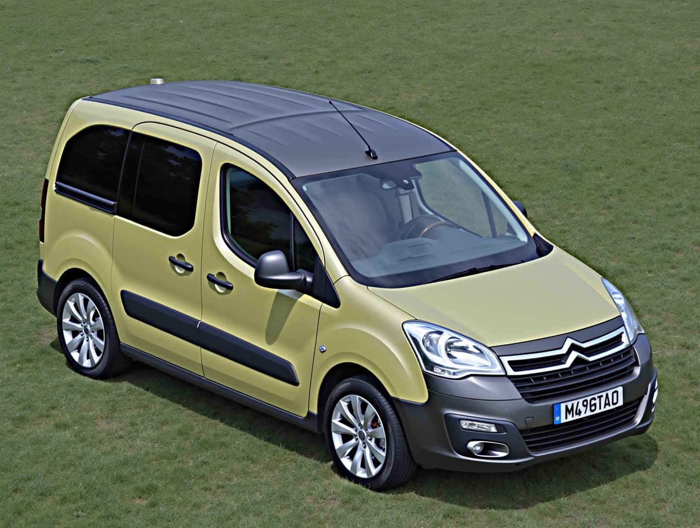 CITROEN BERLINGO / BERLINGO FIRST 1.4 i